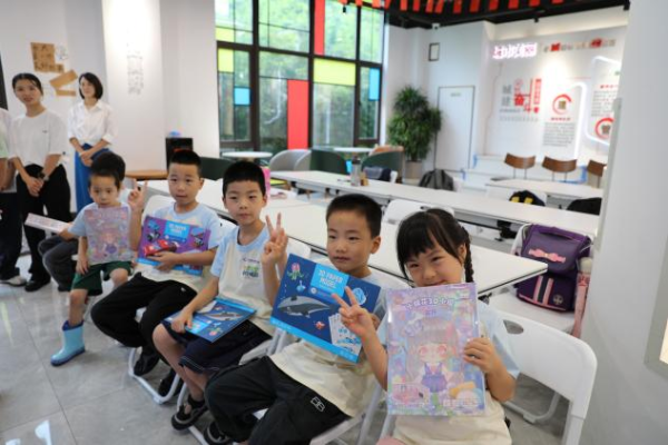 股票配资策略 单位“托”娃&#32;职工“脱”忧&#32;厦门市总工会走访基层用人单位暑托班